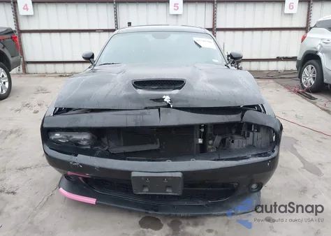 2022 Dodge Challenger Gt z USA, uszkodzony, nr VIN 2C3CDZJG3NH128533
